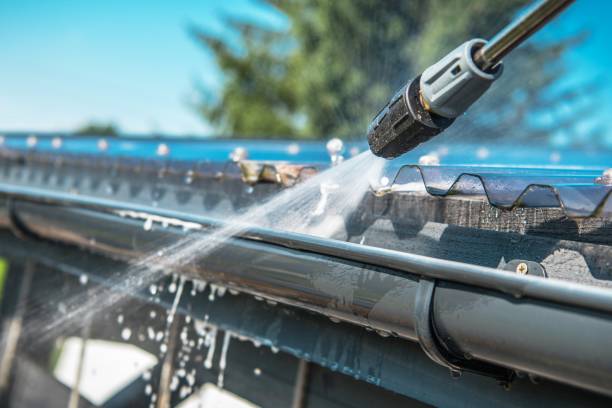 Best Sidewalk Pressure Washing  in Wfield, IN